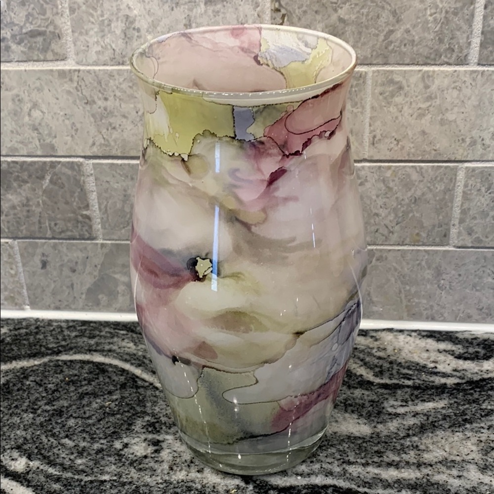 Elegant Multicolor Glass Vase